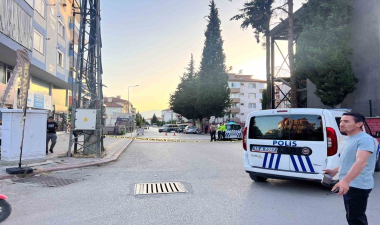 Burdurda çıkan kavgada silahlar patladı: 2 yaralı