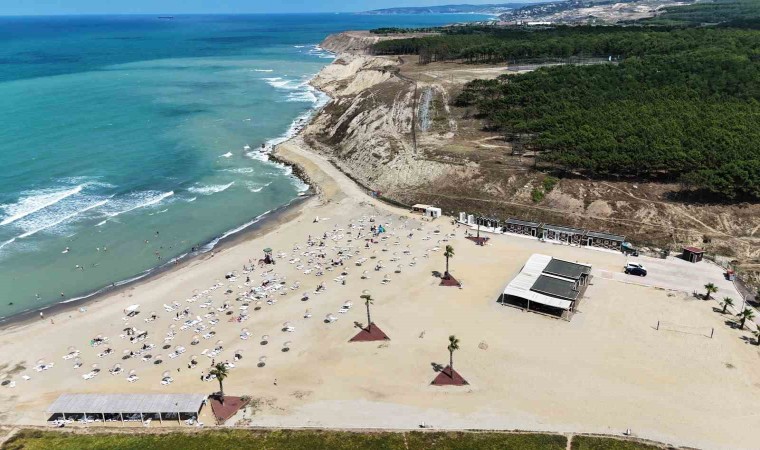 Çiftalan Plajına vatandaşlar yoğun ilgi gösteriyor