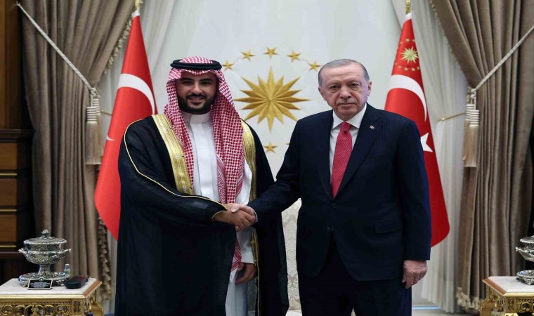 Cumhurbaşkanı Erdoğan, Suudi Arabistan Savunma Bakanı Halid bin Selman Al-Suudu kabul etti