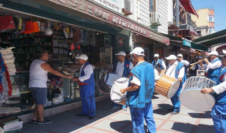 Davul- zurna ekibinden esnafa Kırkpınar daveti