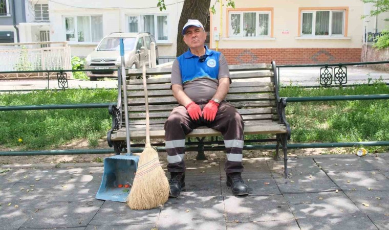 Depremde yaşadıkları acıyı ‘ikinci bahar dedikleri Eskişehirde unutmaya çalışıyorlar