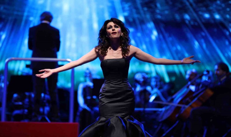 Dünyaca ünlü soprano Emma Shapplin 9 Ekimde Antalyada