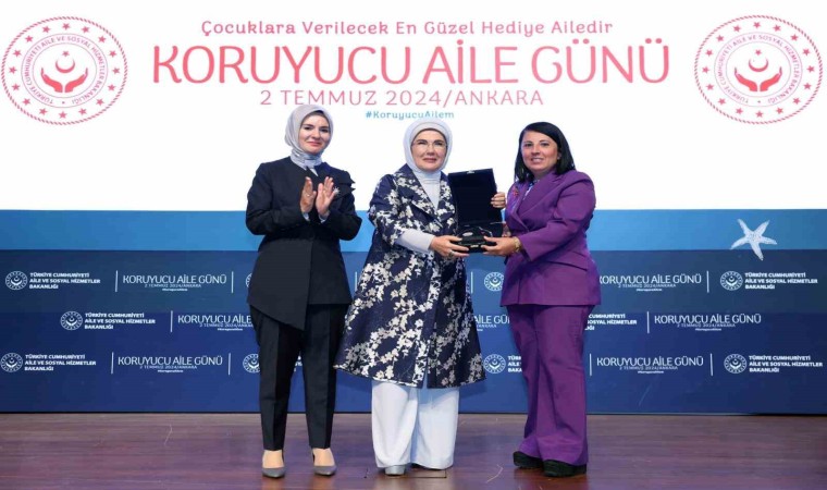 Emine Erdoğan, Gönül Elçileri ve koruyucu ailelerle bir araya geldi: