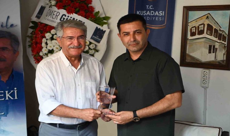 Eski Devlet Bakanı Sağlar: Kuşadası, Başkan Günel vizyonu ile kültür sanat kenti oldu