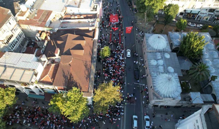 Fatihte mehter takımı eşliğinde 15 Temmuz yürüyüşü