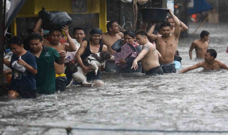 Filipinleri vuran Gaemi Tayfununda can kaybı 13e yükseldi