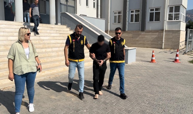 Firari hükümlü polise yakalanmamak için 2nci kattan atladı