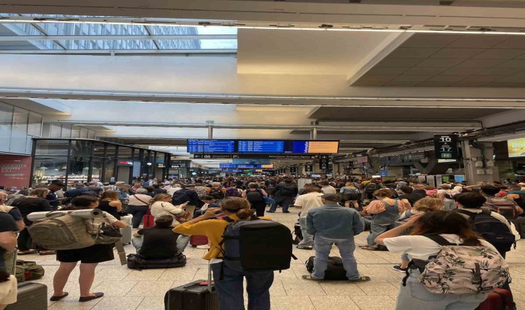 Fransada yüksek hızlı tren ağına sabotaj saldırıları