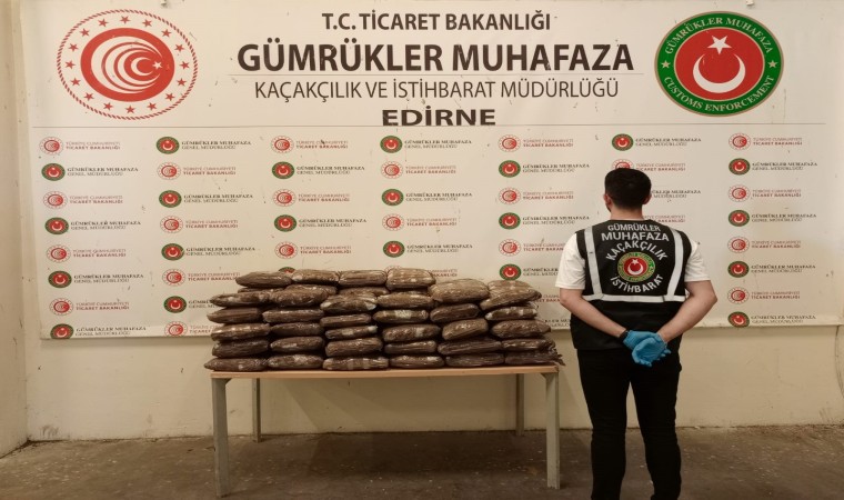 Gümrük Muhafaza ekipleri Kapıkulede uyuşturucuya geçit vermedi