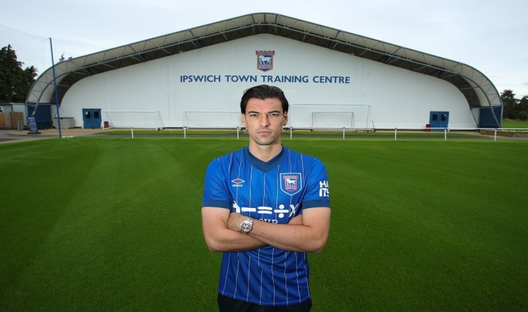 Ipswich Town, Hull Cityden Jacob Gravesi transfer etti