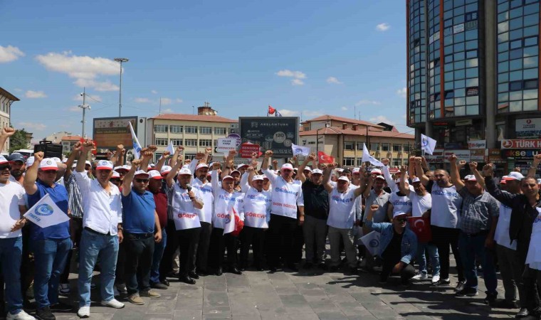 İşçiler BBPli Başkanı protesto etti