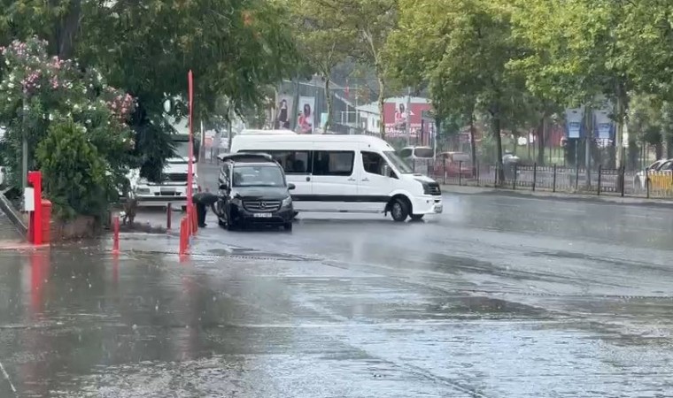 İstanbulda yağmur etkili oldu