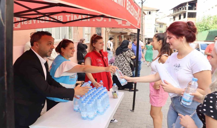 İzmit Belediyesi, KPSSye giren adayları yine yalnız bırakmadı