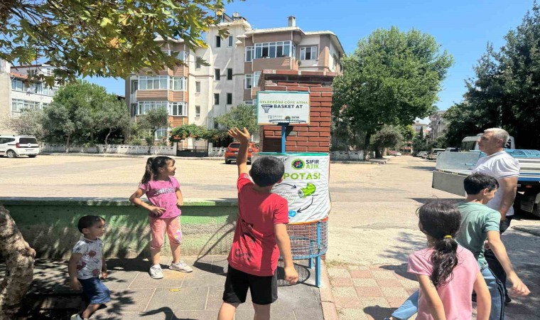 Karacabeyde geri dönüşüme basket potalı destek