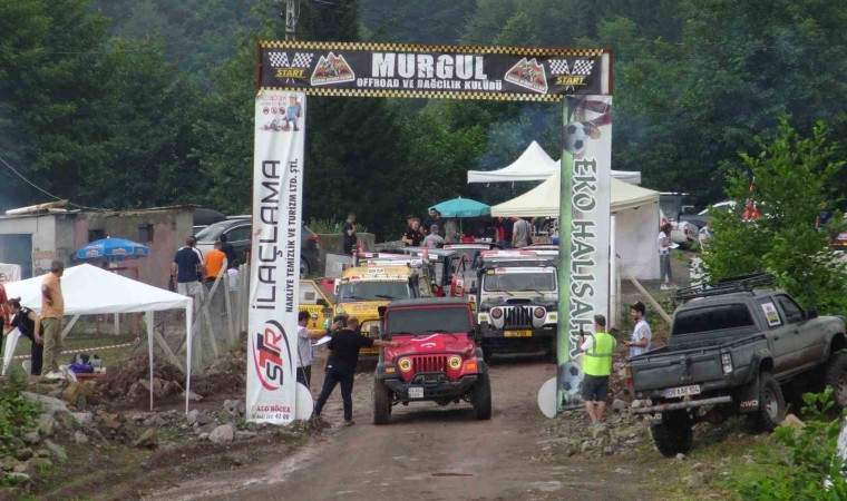 Karadeniz Offroad kupası ikinci yarışları Artvinde düzenledi