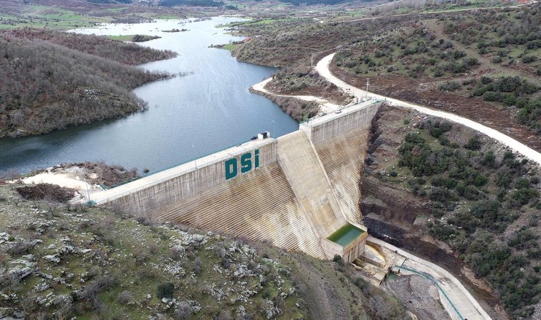 Kelebek Barajından 12 bin dekar araziye ilk kez su verildi