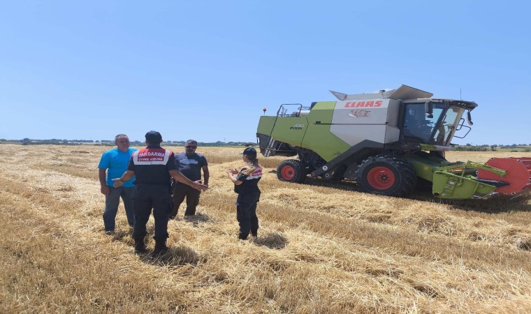 Kırklarelide jandarma anız yangınlarına karşı çiftçileri bilgilendirdi