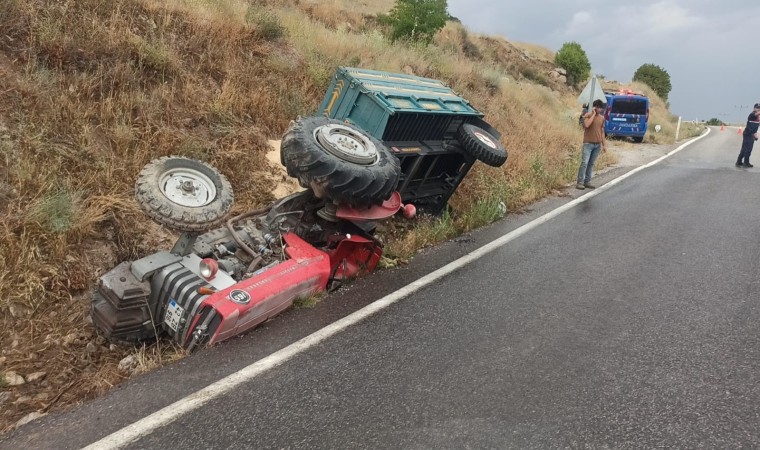 Konyada traktör devrildi: 1 yaralı