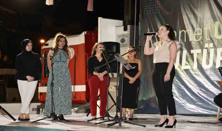 Kütahya Belediyesinden Türk Halk Müziği konseri