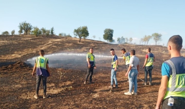 Kütahyada çıkan orman yangını 1 saatte söndürüldü