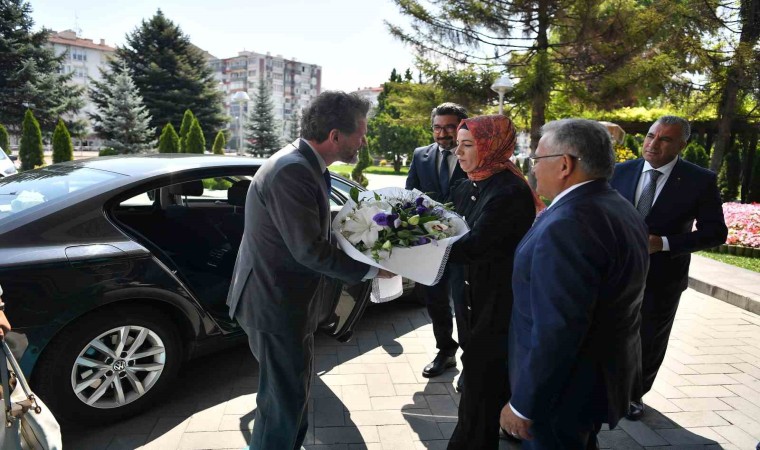 Kuzey Makedonya Cumhuriyeti Ankara Büyükelçisi Manasijevskiden Başkan Büyükkılıça ziyaret