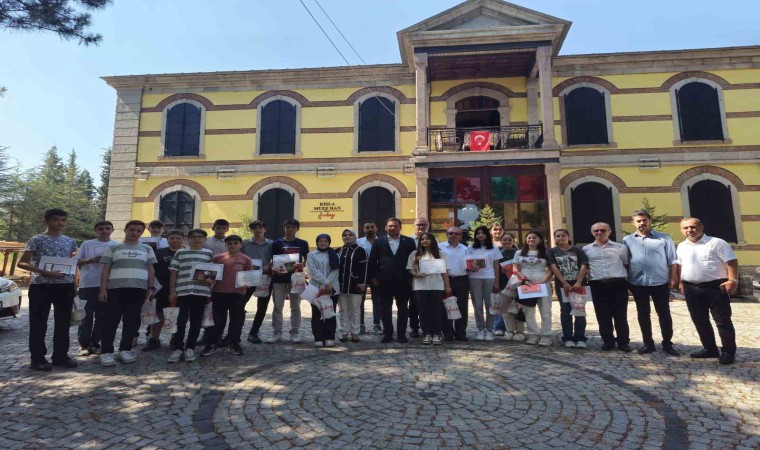 LGSde başarılı öğrenciler ödüllendirildi