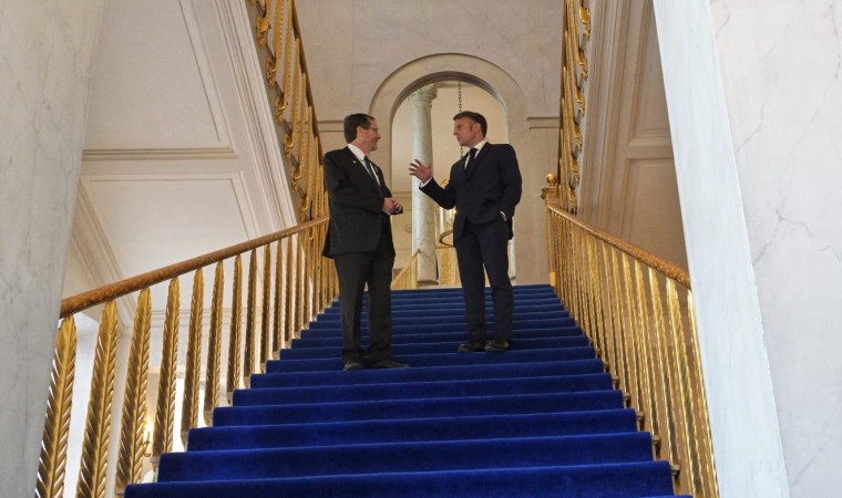 Macron ve Herzog, Elysee Sarayında bir araya geldi