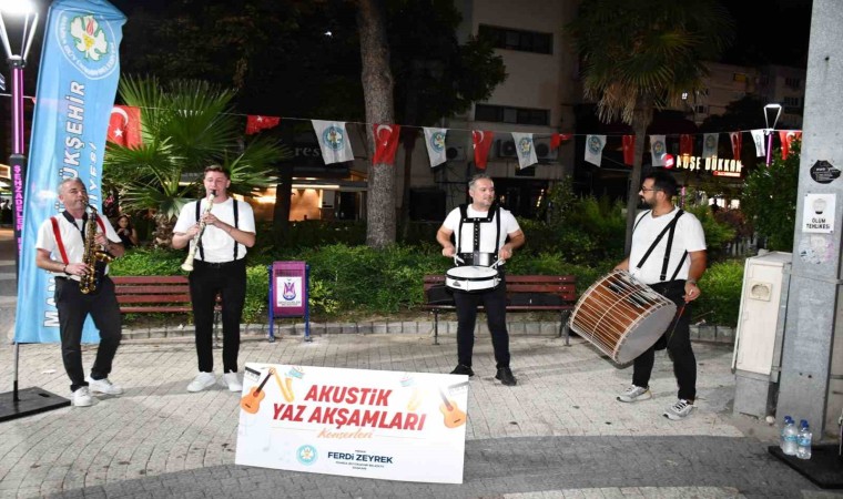 Manisada ‘Akustik Yaz Akşamları başladı