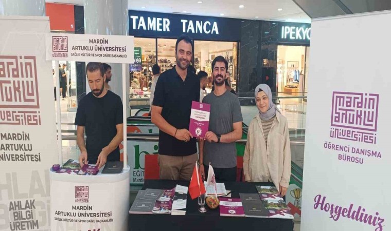 Mardian Mall AVMde üniversite tercih standı açıldı