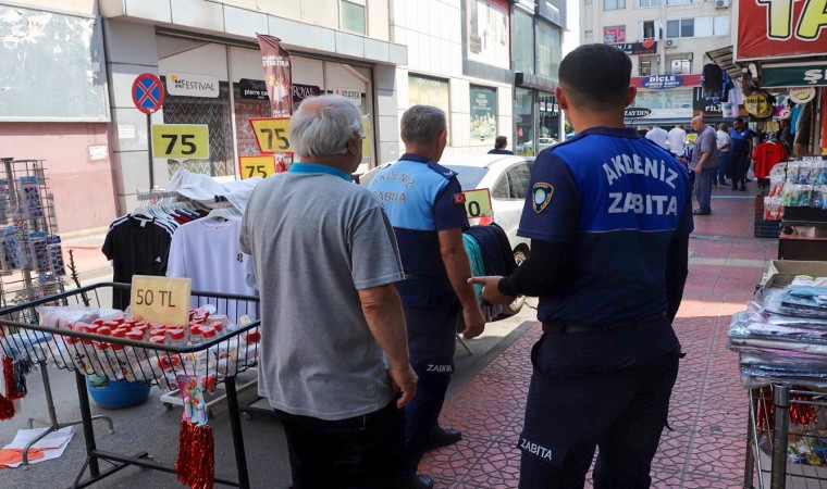 Mersinde kaldırım işgali denetimi