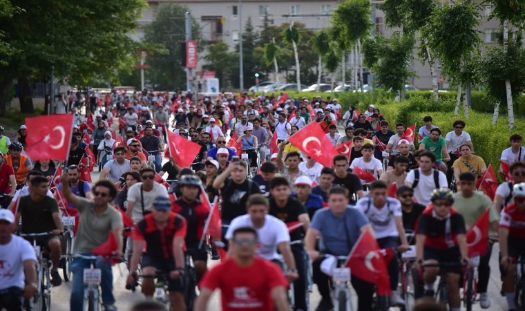 Milletin Zaferi Bisiklet Turuna yoğun ilgi