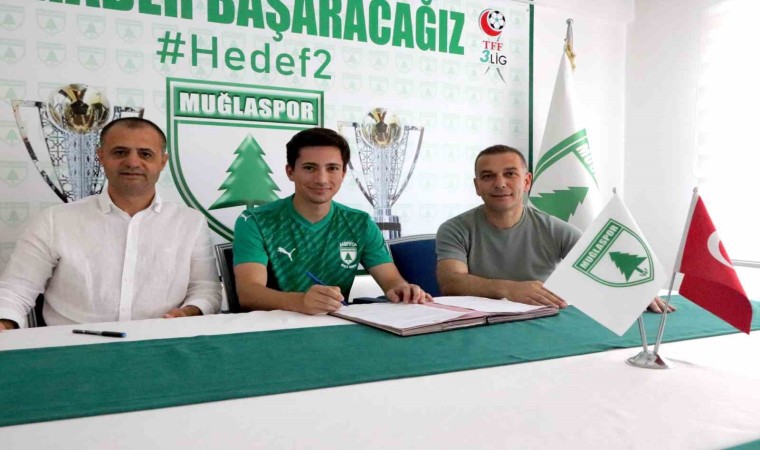 Muğlaspordan orta saha hamlesi