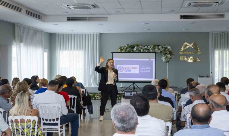 Muhtarlara Kadın-Erkek Eşitliği semineri verildi