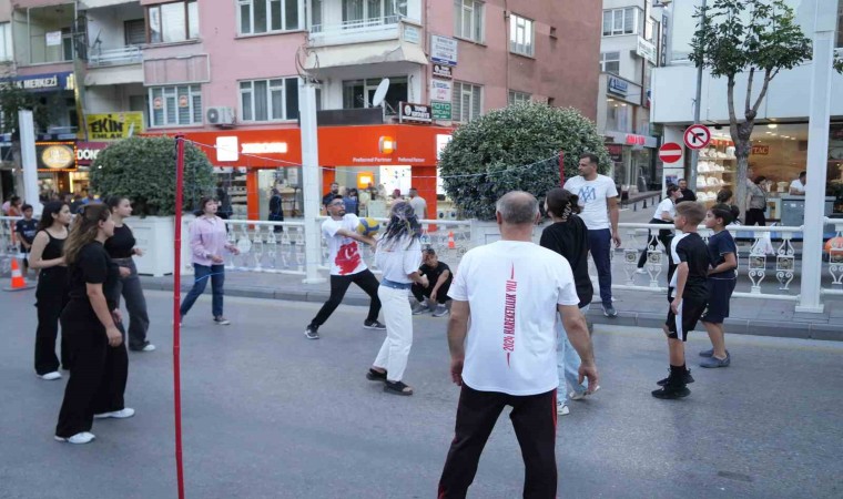 Niğdede Spor Festivali ve Niğde Yarı Maratonu etkinliği başladı