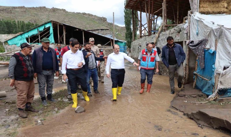 Oltuda sağanak yağış sele dönüştü