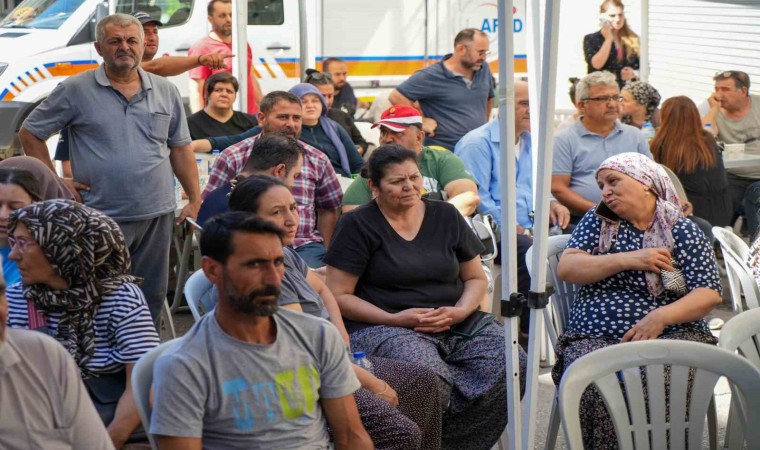 Patlamaya namaz kılarken yakalandı: Bomba sandık, oğlumla yaralandık