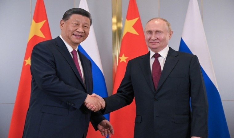 Putin ve Xi, Astanada bir araya geldi