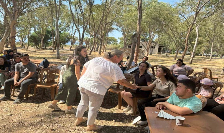 Selçuk ve Kemalpaşanın engelsiz çocukları Pamucakta buluştu