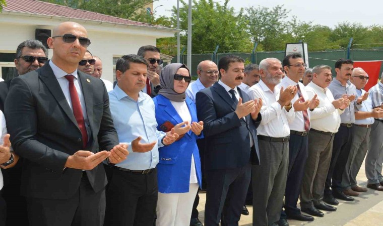 Siirt Şehitliğinde 15 Temmuz anma programı düzenlendi