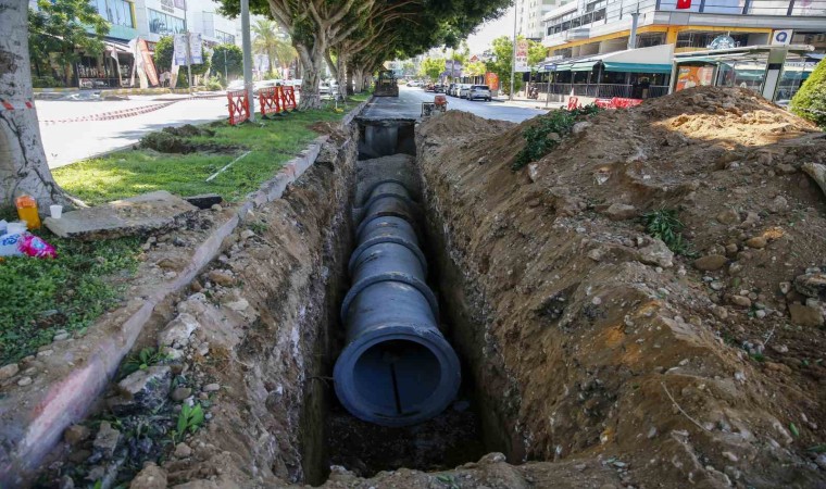 Şirinyalıdaki yağmur suyu sorunu çözülüyor