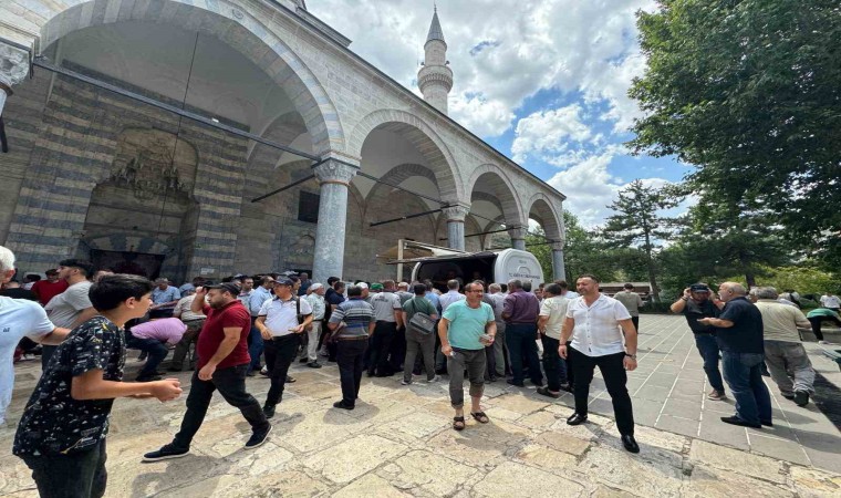 Tokatta Muharrem Ayı coşkusu: 5 camide aşure dağıtıldı