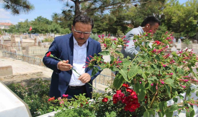 Vali Çiçek: Hainler hiç unutmasınlar; bizde Kübra Doğanaylar, Cennet Yiğitler bitmez”