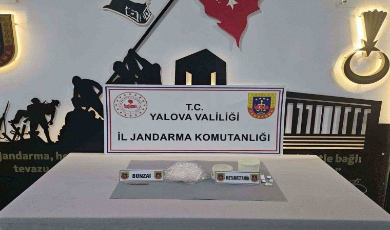 Yalovada jandarmadan uyuşturucu operasyonları: 5 gözaltı