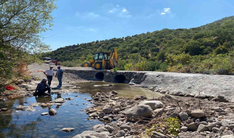 Yunusemrede arazi yollarında ulaşım kolaylaşıyor