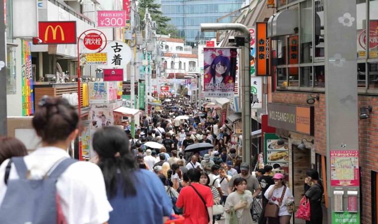 2 ay üst üste yabancı ziyaretçi rekoru kırılan Japonyaya turist akını sürüyor