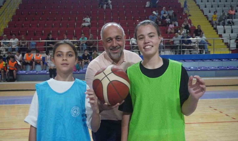 Afyonkarahisarda basketbol şöleni başladı