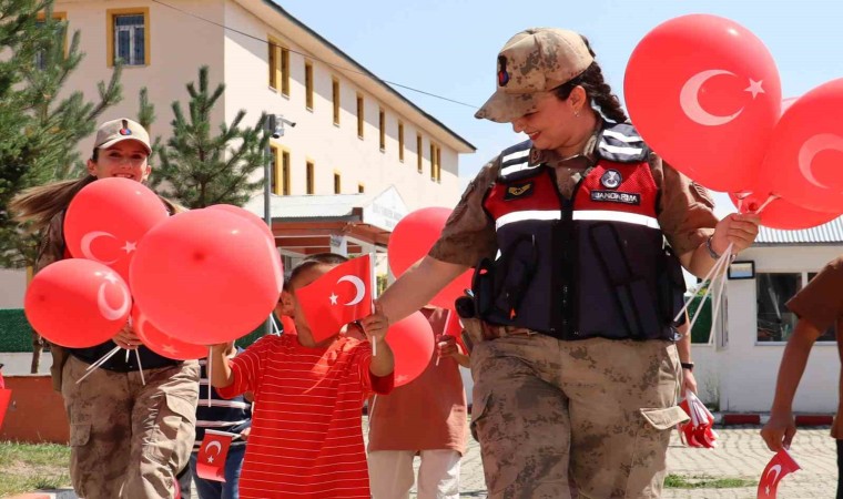 Ağrıda jandarma mesleğini tanıttı