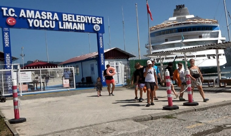 Amasraya Rus turist akını sürüyor