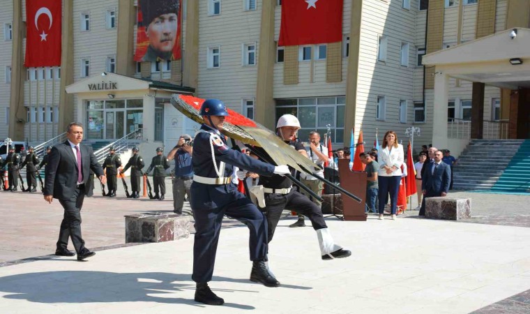 Ardahanda 30 Ağustos Zafer Bayramı coşkuyla kutlandı