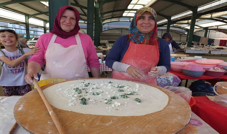 Balıkesirde Hanımeli Pazarı, kadınları iş sahibi yaptı